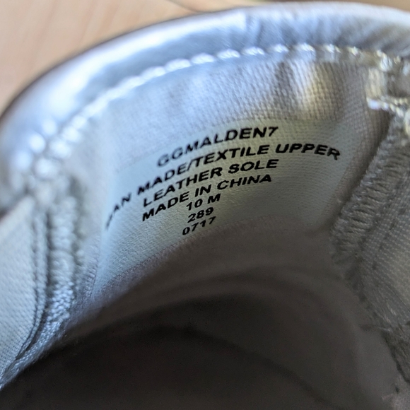 G by Guess Malden Silver Slip-ons - Size 10 - Picture 9 of 10